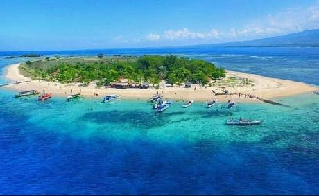 Gili Kondo, Hidden Islands & Kenawa Adventure